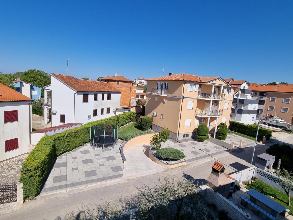 Apartments Medulin - Orijeta Екстер'єр фото